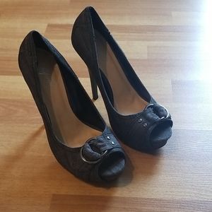 Grey buckle peep toe